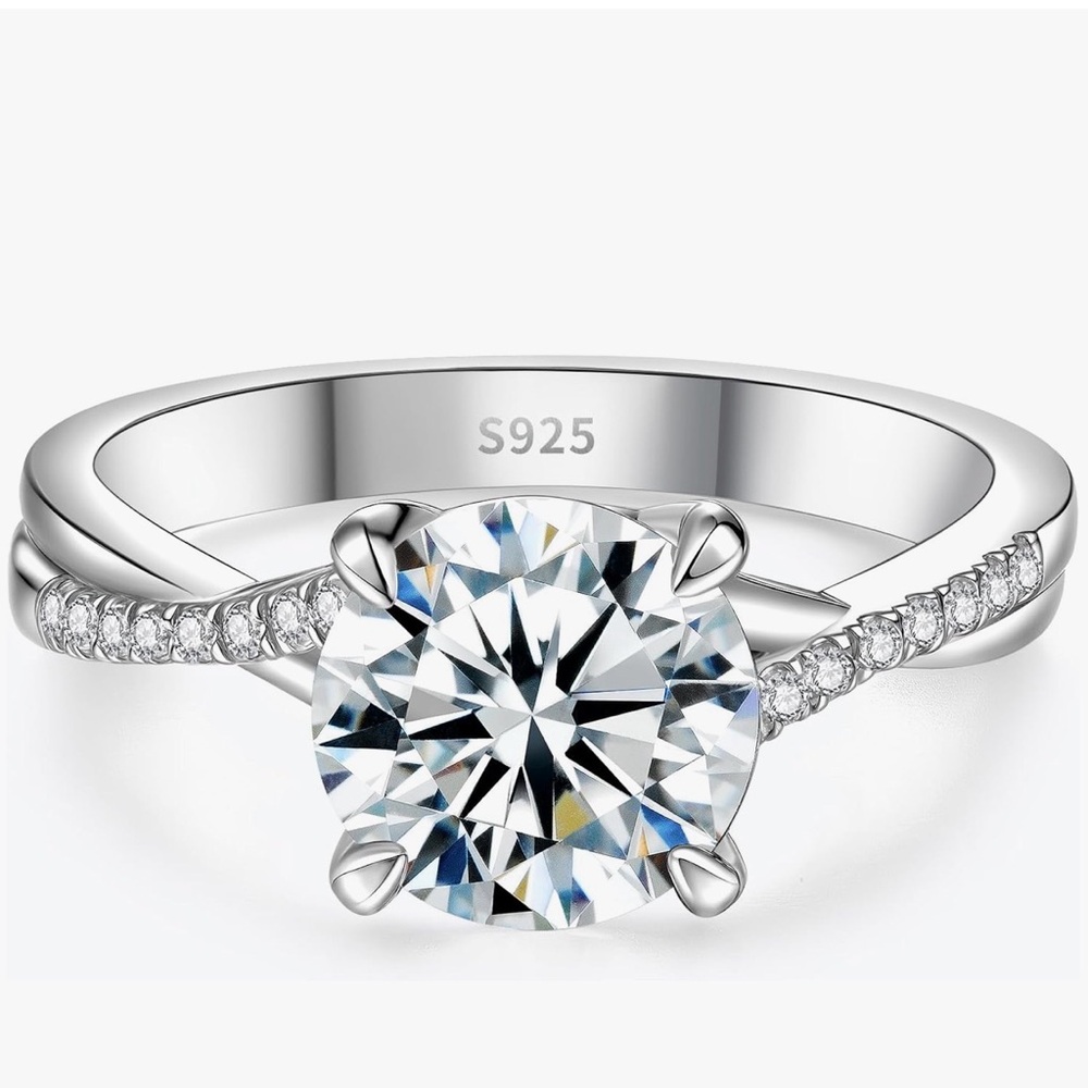 Elegant Silver Women's Ring